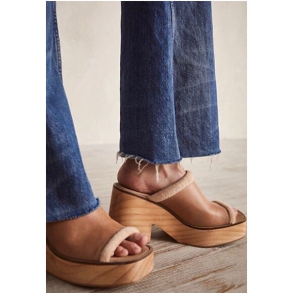 Free People Shoes - Free People Clog Shoes Women Tan Terri Platform Vacay Resort Retro Size 41 New